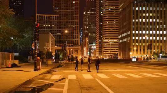 看了在华英国人的视频才知道：我们的理所当然，是他们的不可思议