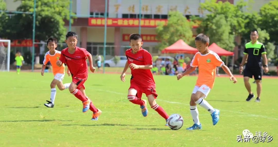 体教融合丨梅县区:中小学生足球联赛持续精彩,新城小学顽强夺冠