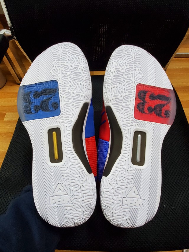 路威上脚篮球鞋2022,路威篮球鞋闪现2019