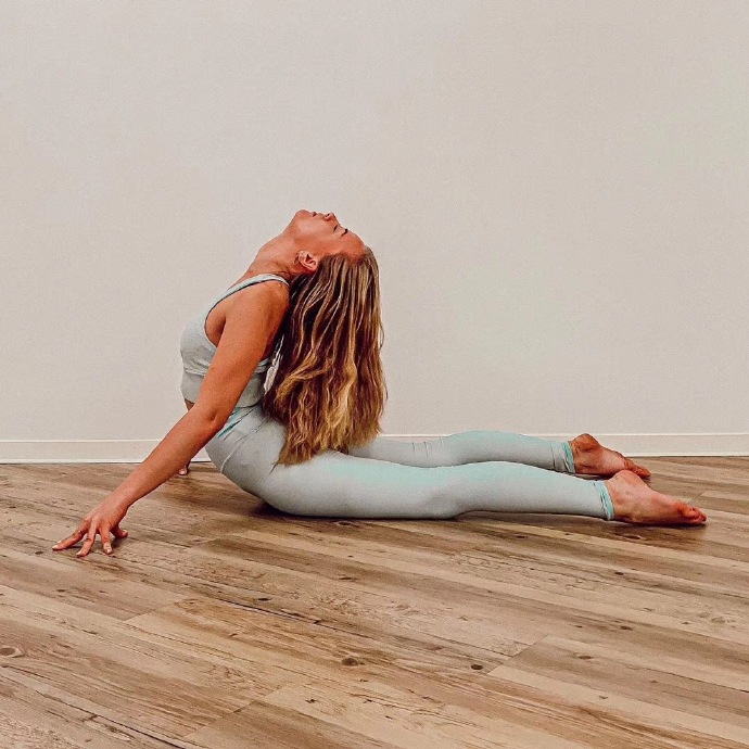 背部肉太厚教你2个动作快速瘦背,后背赘肉的瘦背训练