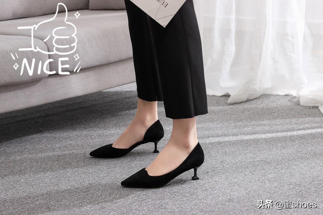 同样是高跟鞋的品类，猫跟鞋、穆勒鞋和玛丽珍鞋有什么不同之处？