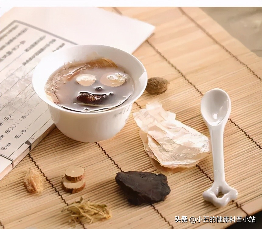 夏季中暑预防与救护措施,夏季中暑急救小诀窍