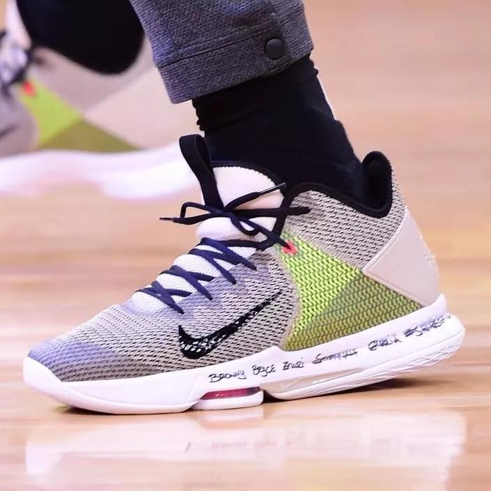 NBA球员上脚：戈登穿361度球鞋，乔治的PG4又有新配色