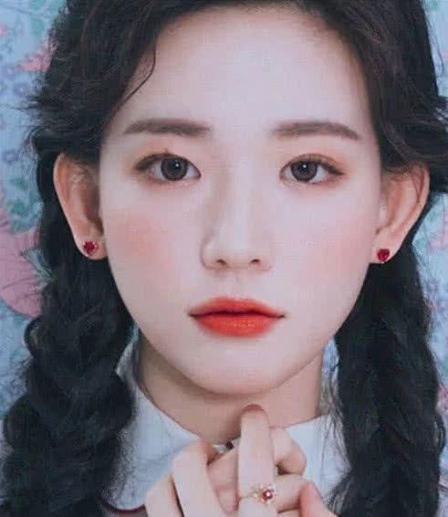 婚姻中不小心发现了另一半的秘密,婚姻中最容易忽略第三者