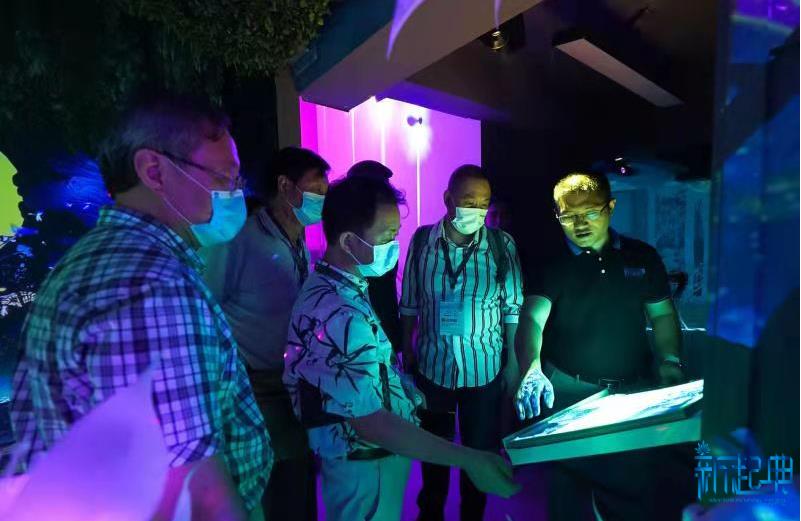 虚拟翻书互动投影系统,隔空翻书和互动投影