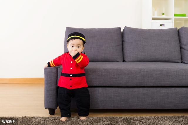 四岁戒掉吃手的最佳方法,如何让4岁的孩子戒掉吃手的毛病