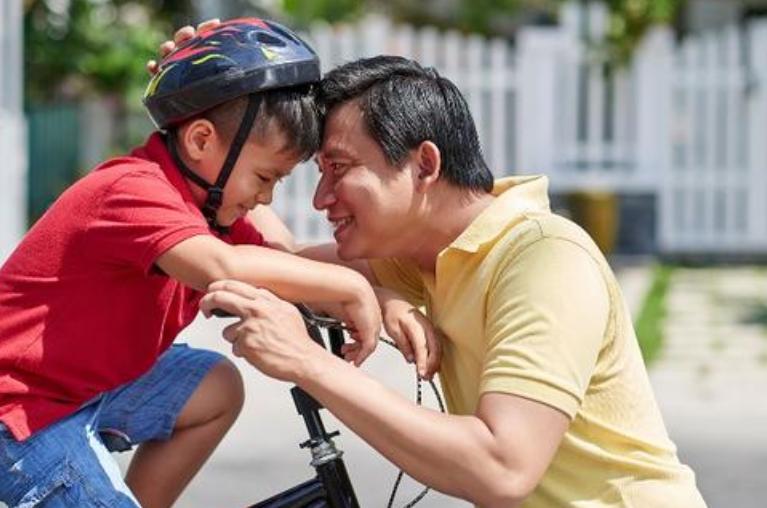 家长辅导成绩差的孩子该怎么做,家长在教育方面比较欠缺