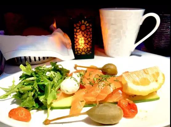 卡塔尔航空777经济舱体验,卡塔尔航空qsuite商务舱是哪个飞机