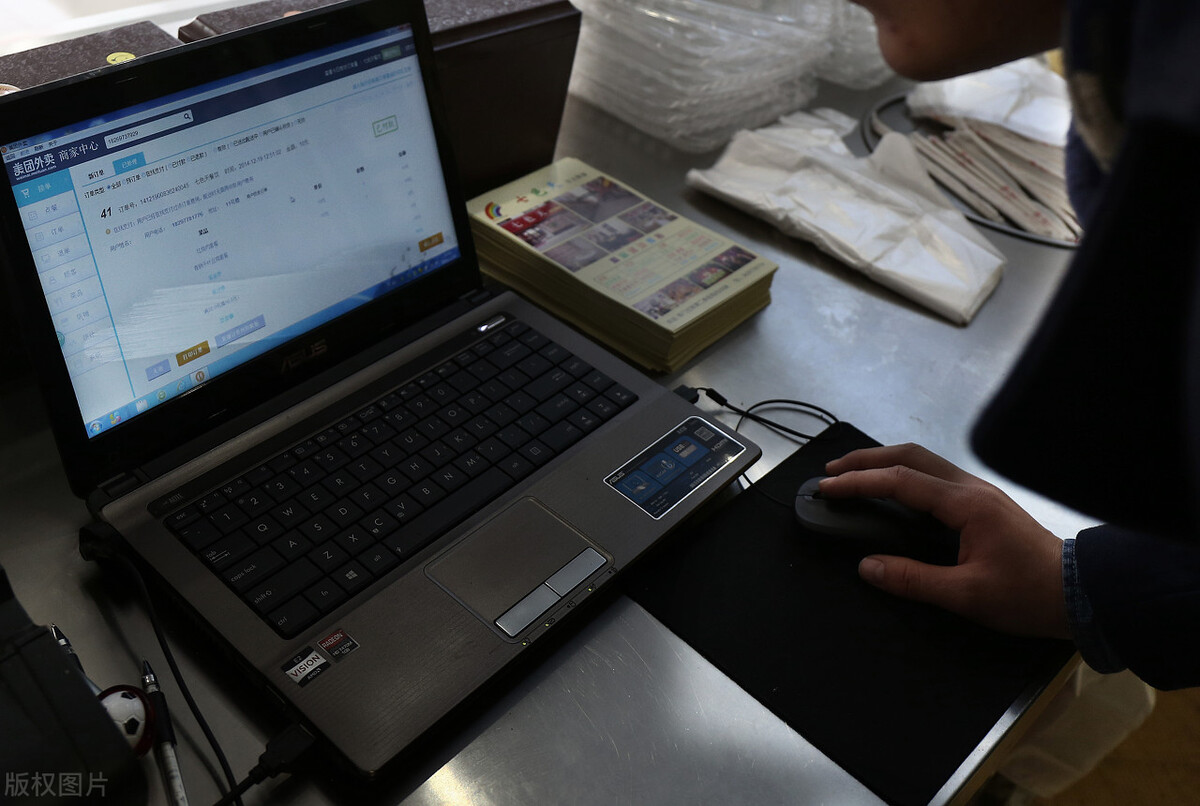 校园跑腿代取快递,校园跑腿app成功案例