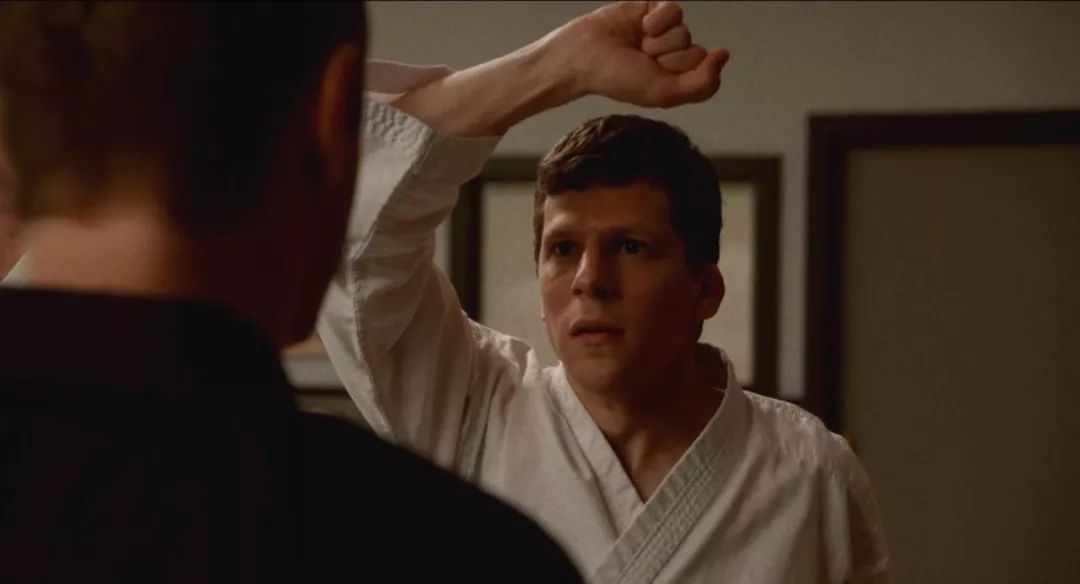 年度最黑喜剧，邪门到猜不出套路