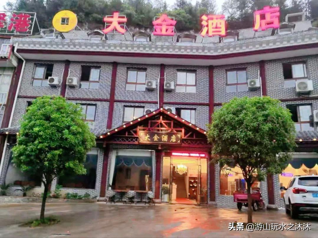 周末带娃来公园,周末带孩子去户外游玩