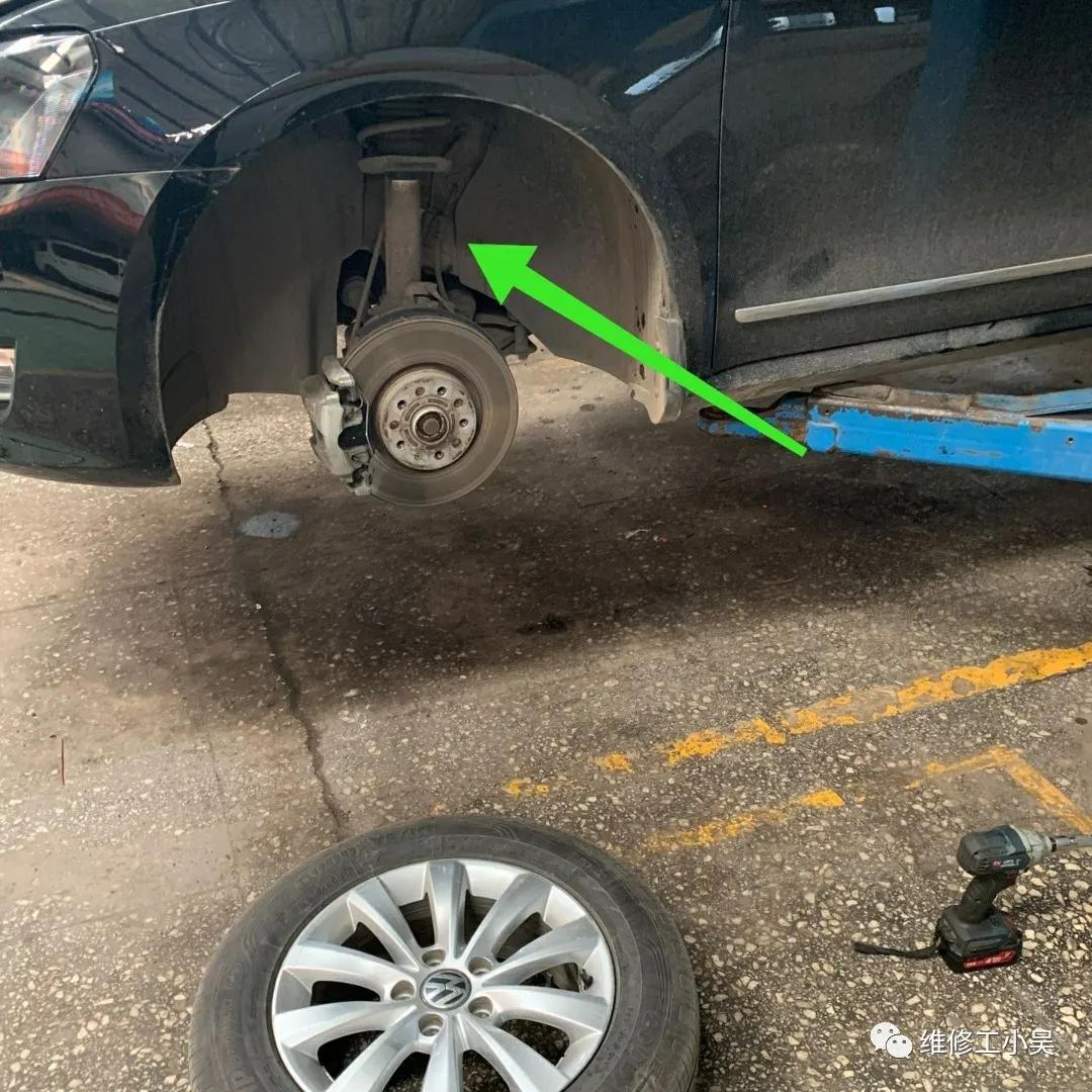 帕萨特打方向盘有吱吱异响,帕萨特打方向盘有异响是怎么回事