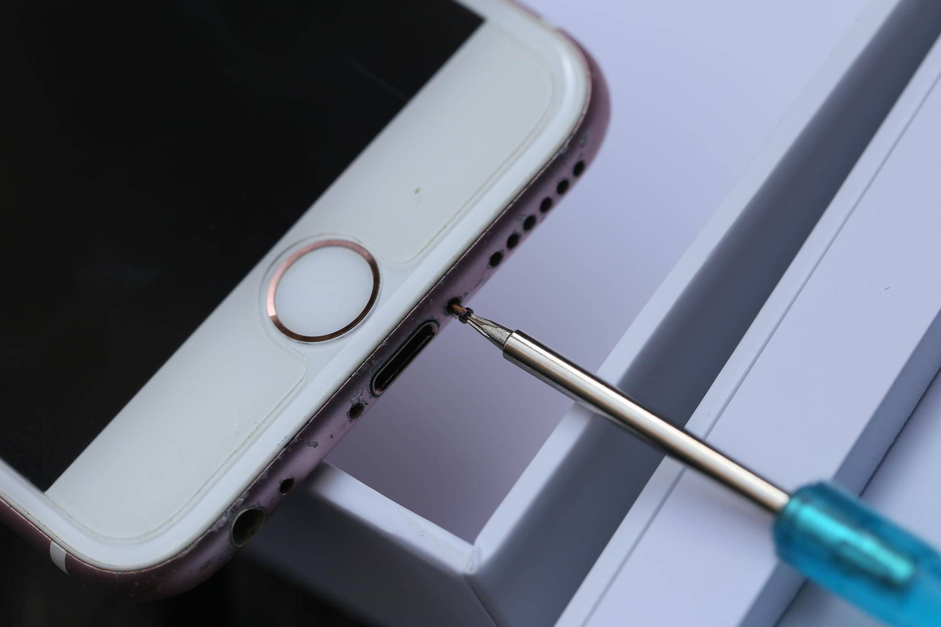 苹果6s电池更换拆解教程,iphone6s换6sp电池续航