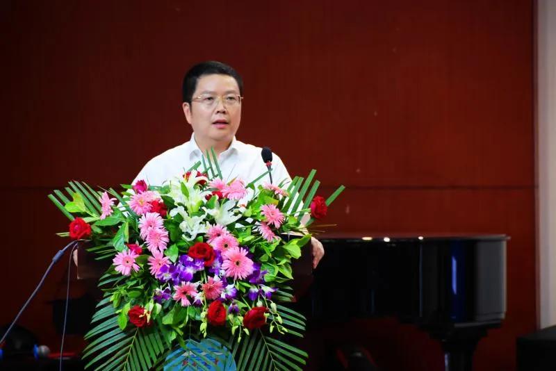 防控疫情决胜中考校长讲话,疫情防控高三年级考试