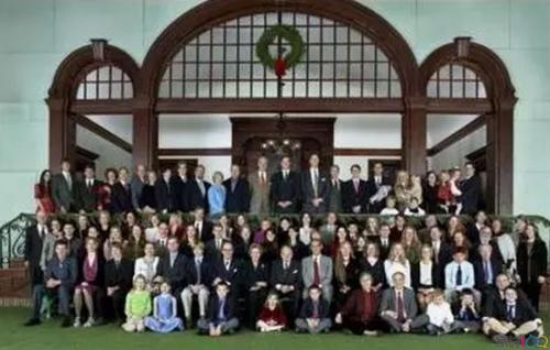 洛克菲勒是如何赚钱致富发家的,洛克菲勒挣钱的秘密