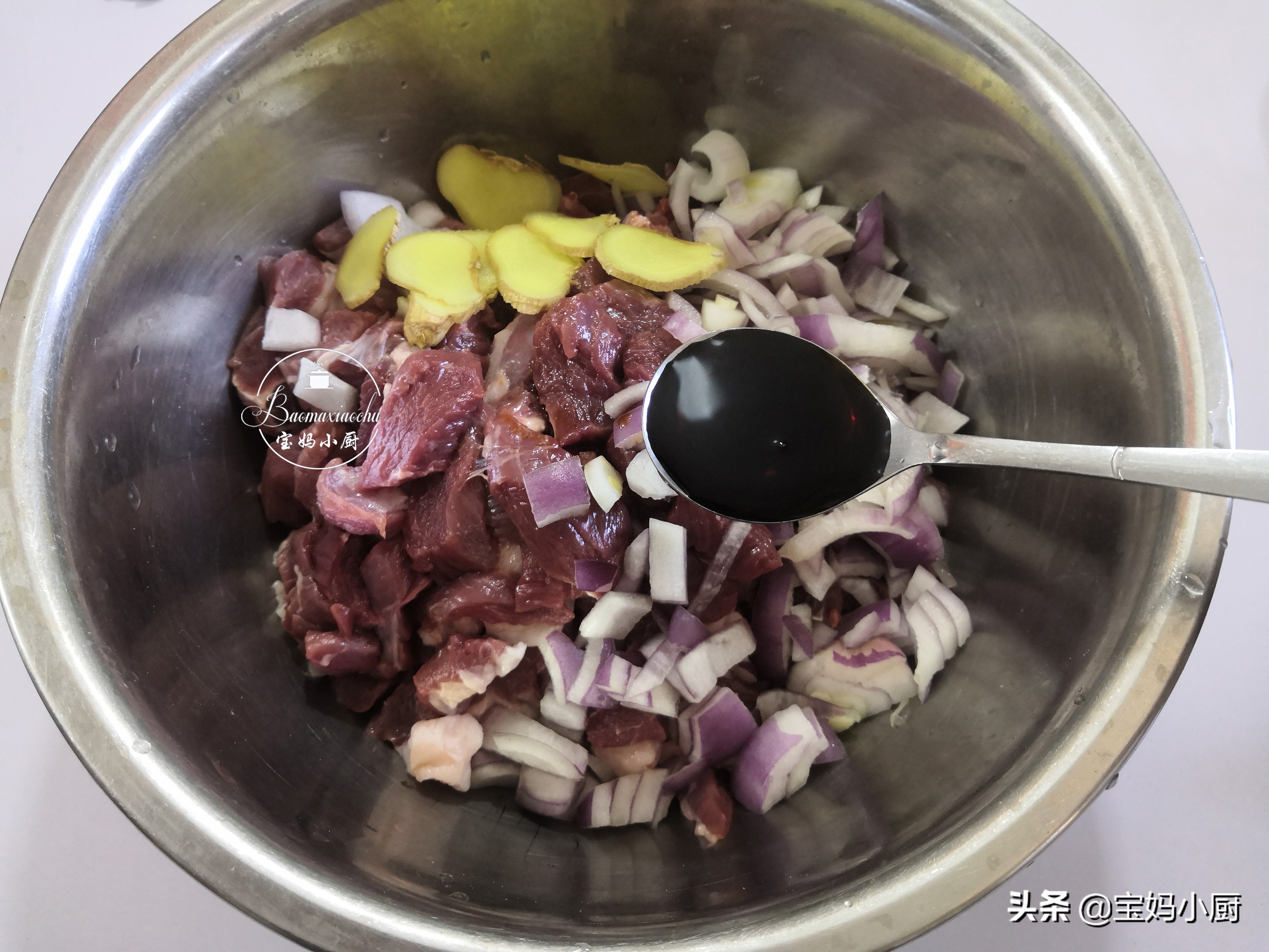 自己在家烤羊肉串怎么个流程,烤羊肉串去腥味最简单最好方法