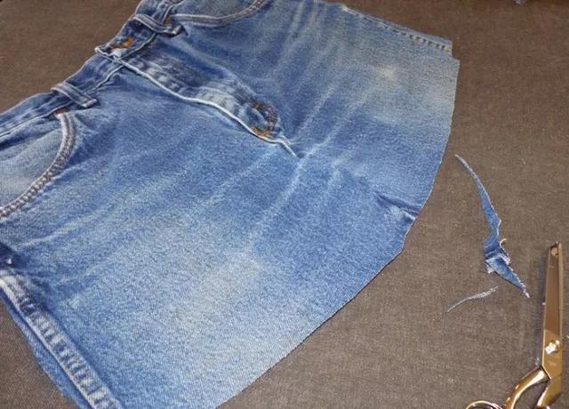 不穿的旧牛仔裤可以做些什么,怎样用旧牛仔裤做全身围裙