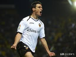 历尽千帆终不悔初心不改仍少年,历尽千帆初心不改原文