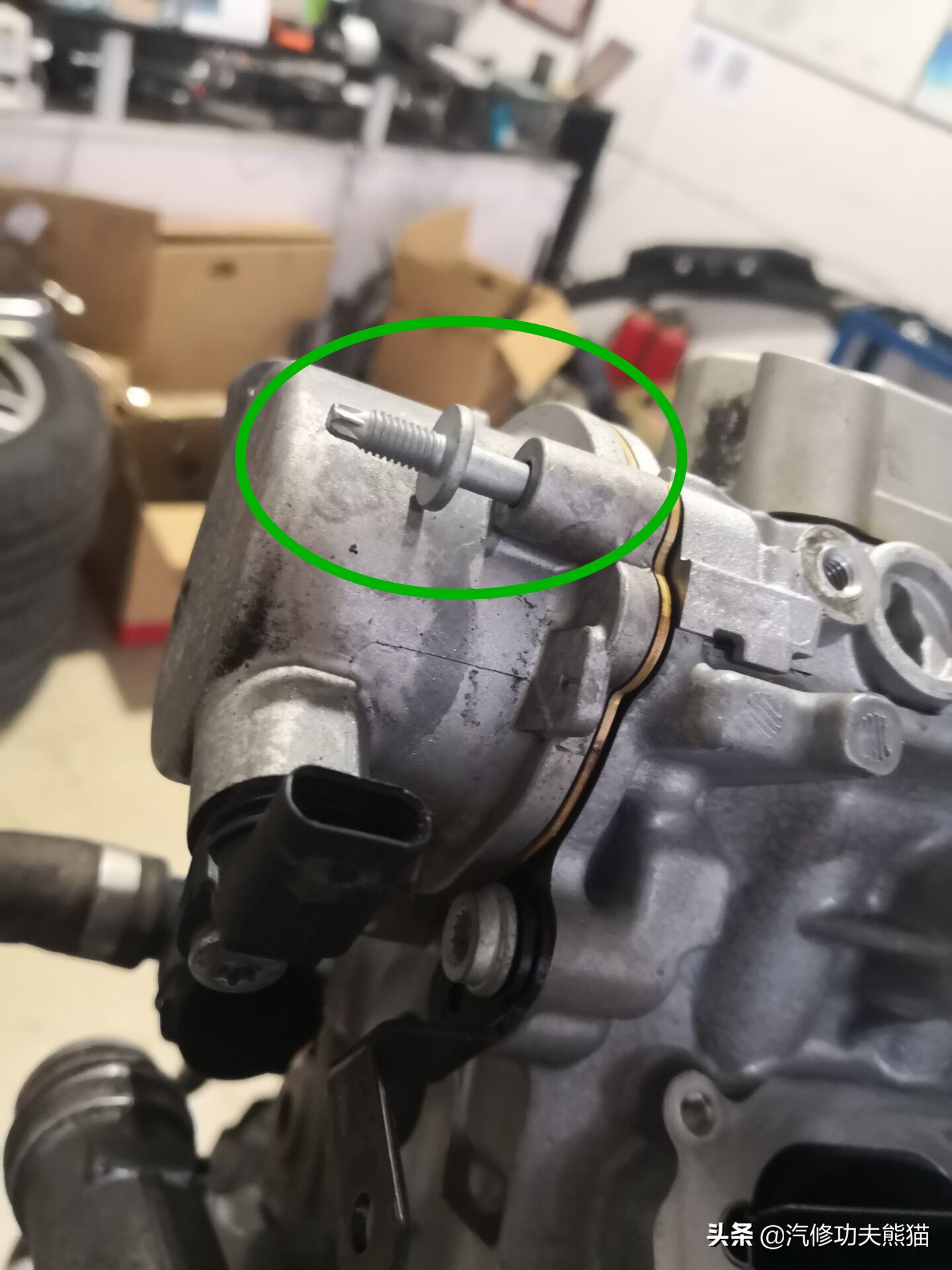 2020款保时捷卡宴s烧机油吗,保时捷卡宴免拆治理烧机油靠谱吗