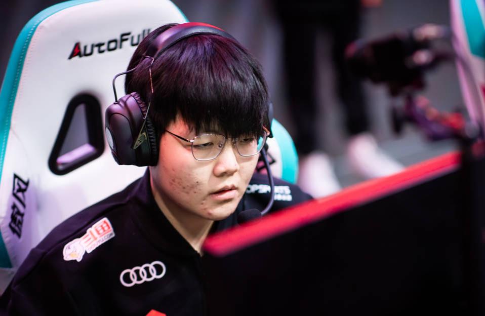 theshy老头杯打zoom第一视角,theshy打zoom心理阴影