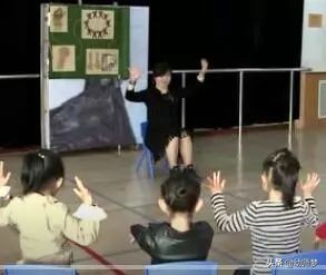 幼儿园家长亲子互动儿歌 (儿歌100首幼儿园小兔子乖乖)