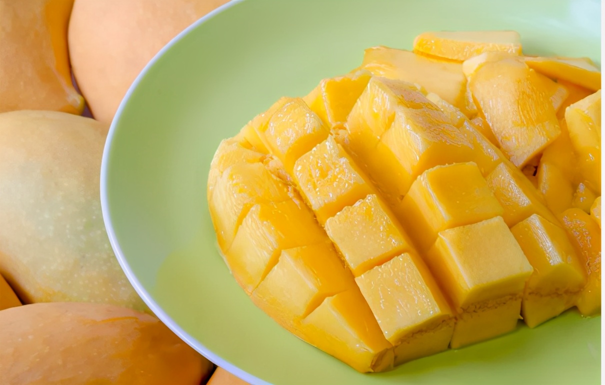 「吃芒果治愈不开心」带有阳光味道的芒果，你怎么能错过