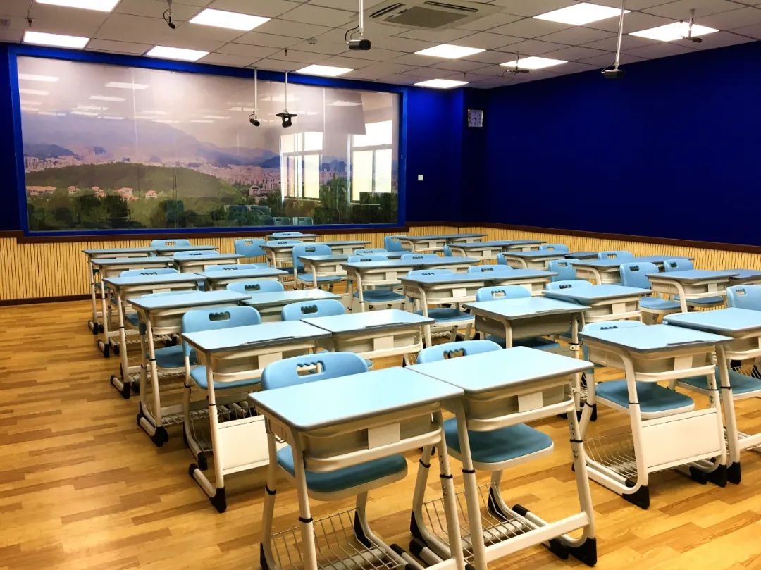 华立中英文学校是不是贵族学校,华立中英文学校升学