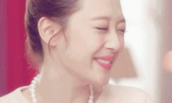 蜜粉散粉和粉饼哪个适合干性肌肤,蜜粉散粉粉饼的区别和使用