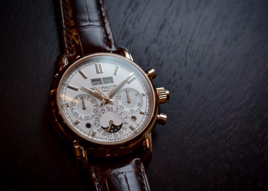 百达翡丽万年历日期跳表,百达翡丽5905日历调整