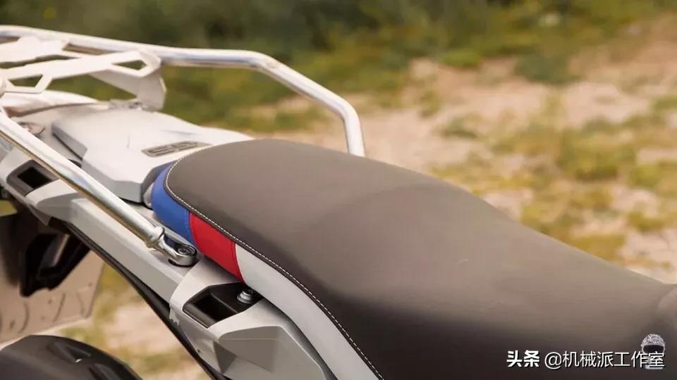 bmwr1250gs,r1250gs水鸟拉力版有手把加热吗
