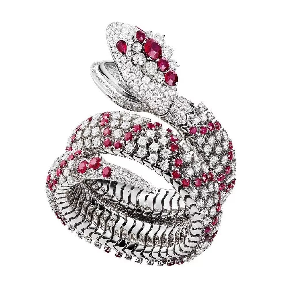 CHALAVRO带你揭秘：为何明星戴的饰品店里找不到？