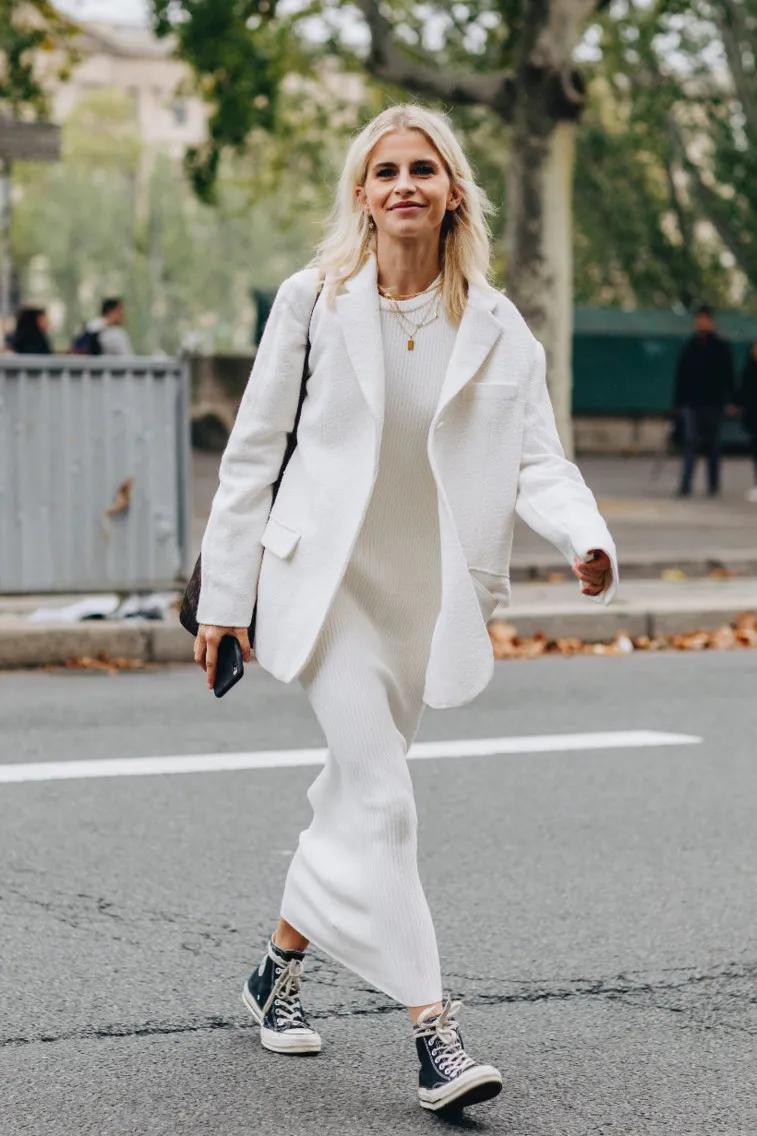 春天来了推荐一条成熟风的连衣裙,春季值得选择的几款连衣裙美到爆