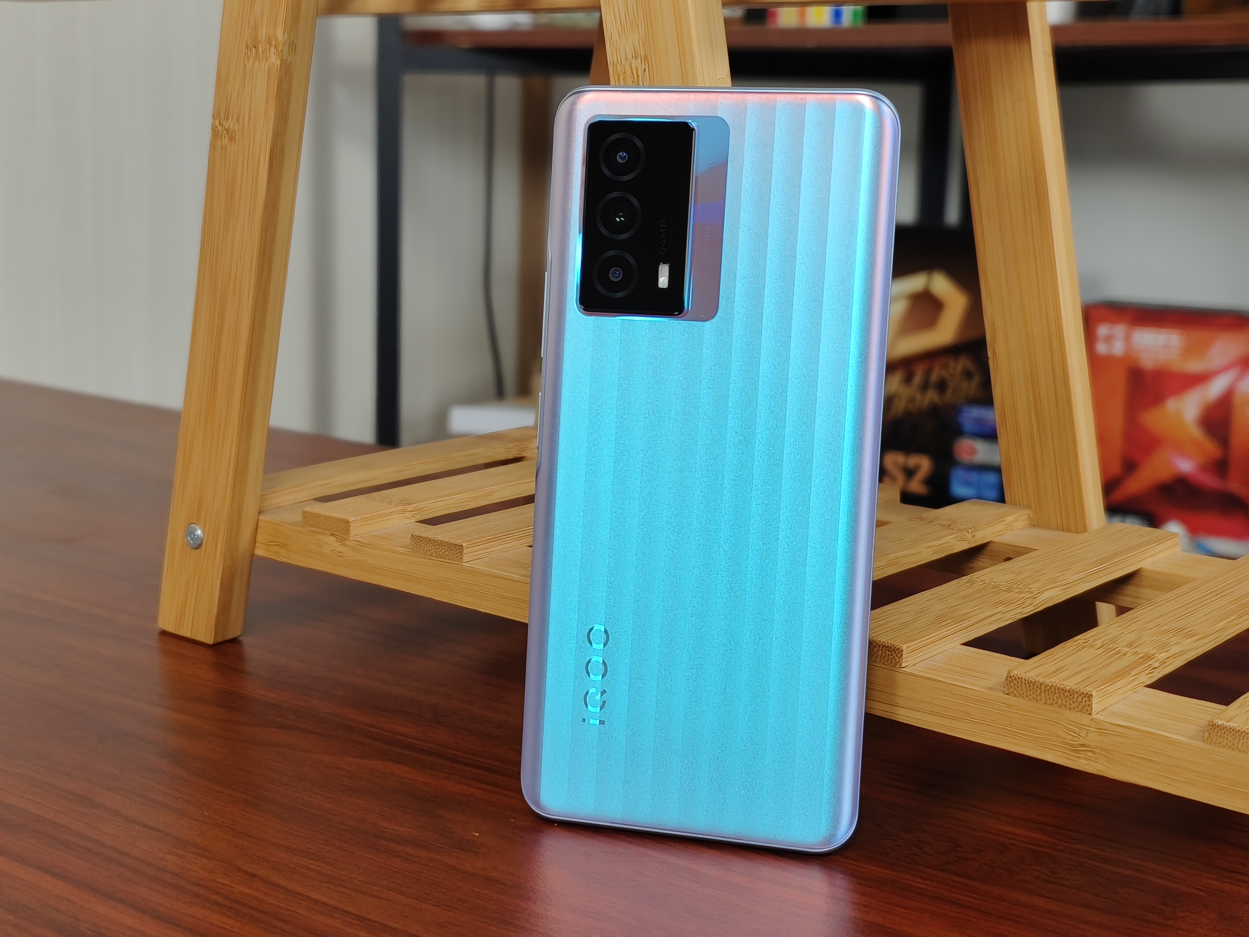 安兔兔跑分iqoo5pro,iqooz5对比小米10相机