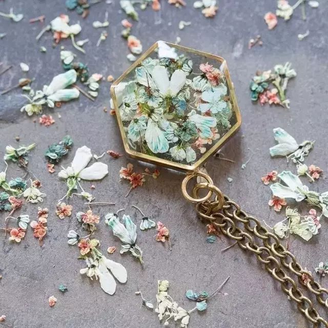 好看的干花造型,如何用高颜值的干花美翻你整个家