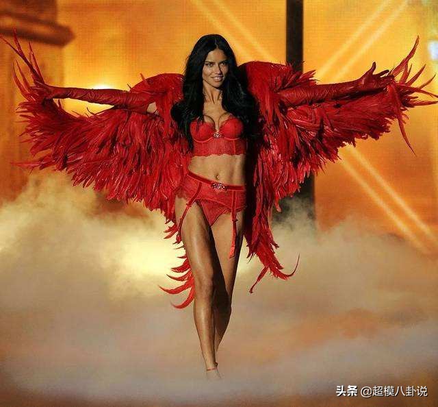 这三位女超模是商模中的里程碑，泰妈是LEGENDS榜单唯一黑人商模