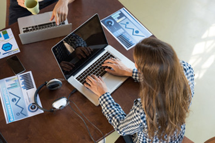 网站开发用什么编程语言比较好,设计网站编程语言