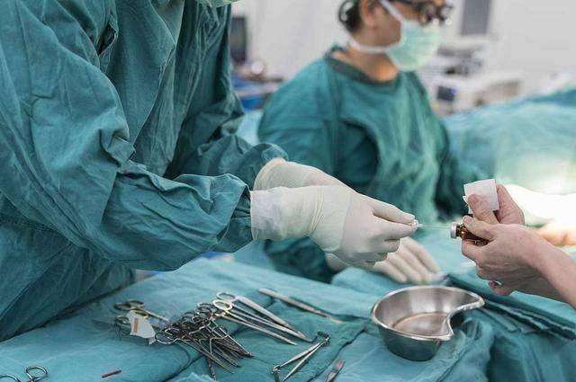 人工流产是怎么打掉孩子的,流产了的孩子怎么处理