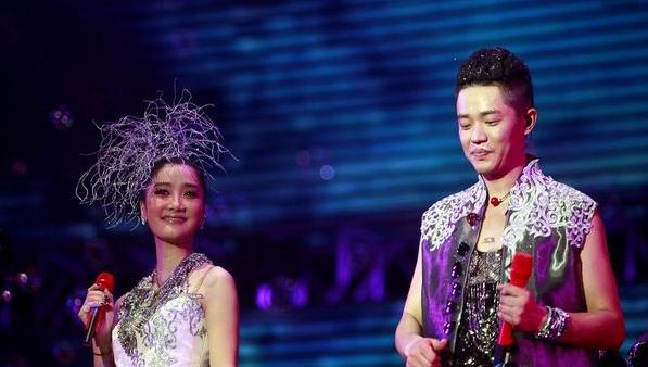 最炫民族风凤凰传奇原唱视频,最炫民族风凤凰传奇一共有多少歌