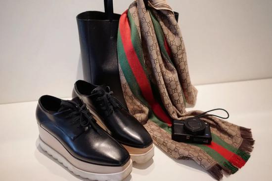 你以为1万块的迪奥很好穿?真的没有