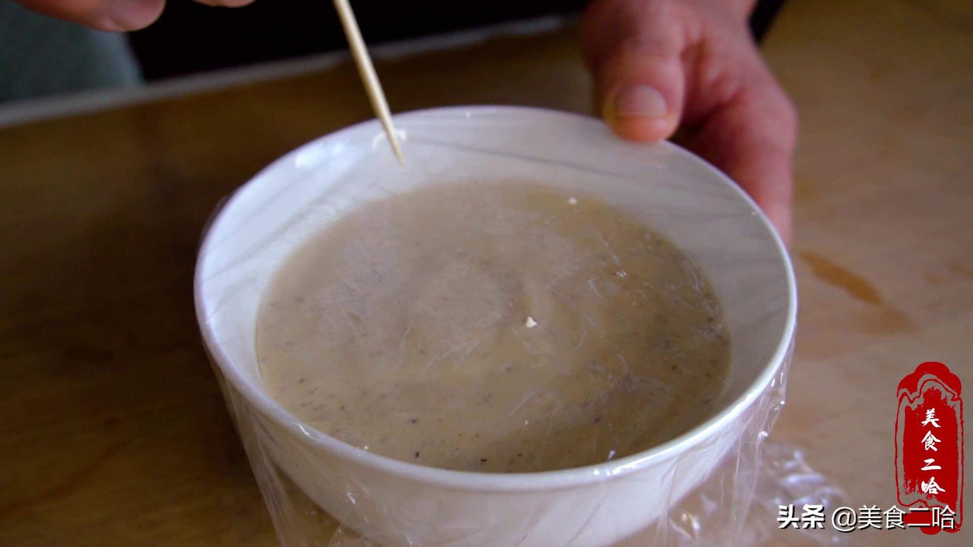 用面粉蒸发糕怎样做,告诉你蒸发糕松软的诀窍