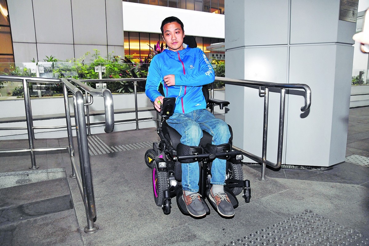 今年最励志的港片,世界排名第8的攀岩选手,却遭遇车祸下身瘫痪