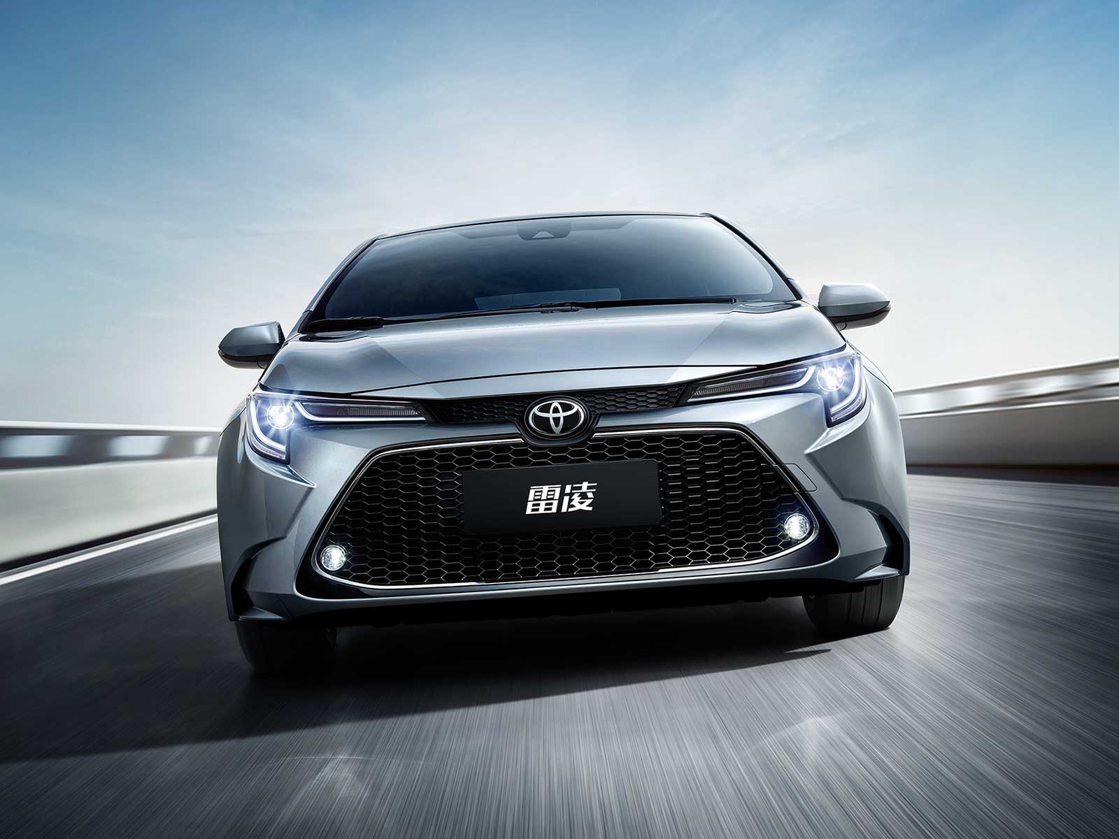 日系车真实碰撞安全性,16款丰田雷凌碰撞测试