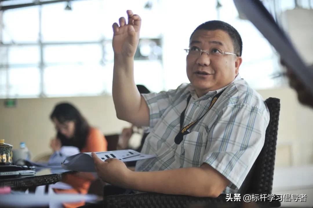 陆正耀：瑞幸门店刻意跳号背后的危险游戏