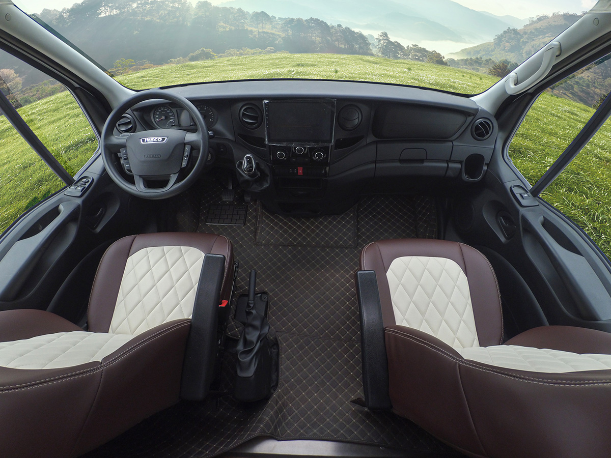 依维柯国产四驱6座房车,新星房车t600依维柯国产