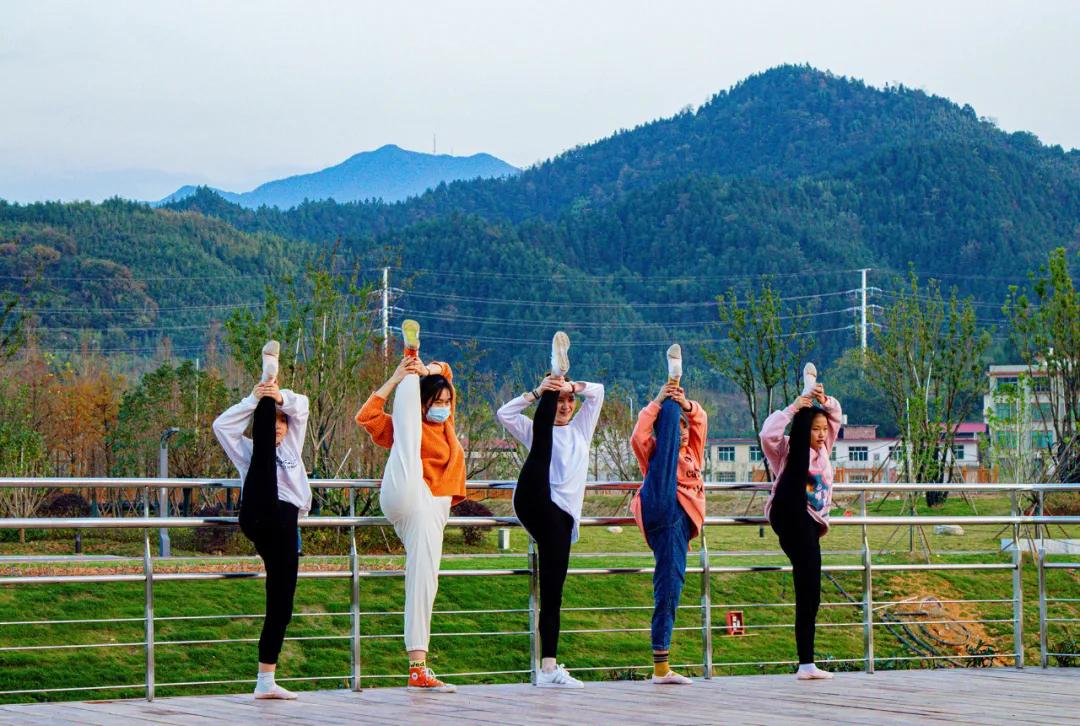 第十届全国人像摄影展览获奖作品,江西省第十一届青年书法展展览