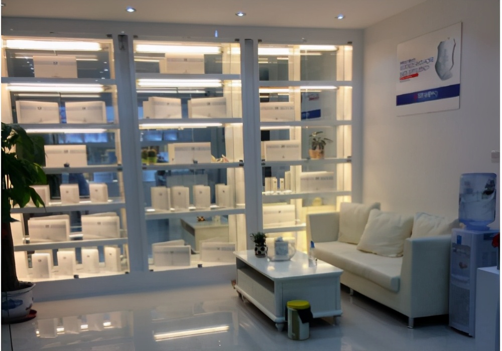 脸上长粉刺疮该怎么治疗,粉刺脓包痤疮的治疗方法