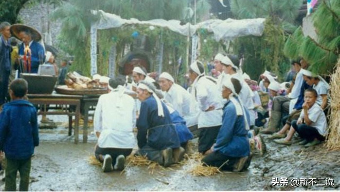 分享一下西北民族的丧葬礼仪风俗,我国七种各具特色的丧葬方式