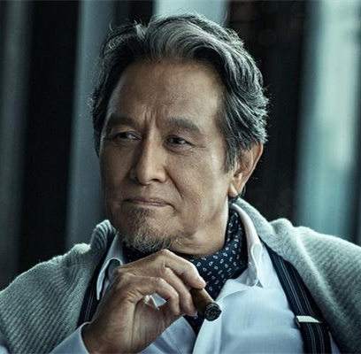 张震爸爸年轻的时候照片 (香港演员张震他爸)