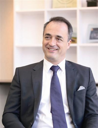 我们要成为一站式财险服务解决方案提供商——专访安盛中国业务执行主席兼首席执行官卫泽韦