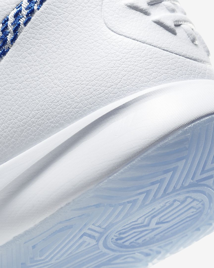 欧文nikekyrieflytrap有没有气垫,欧文nikekyrieflytrap3白彩虹